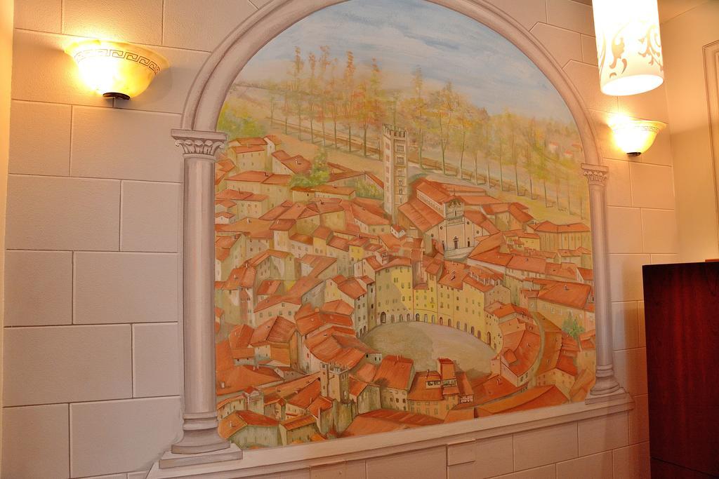 לוקה Dimora Dei Guelfi Luxury Rooms מראה חיצוני תמונה
